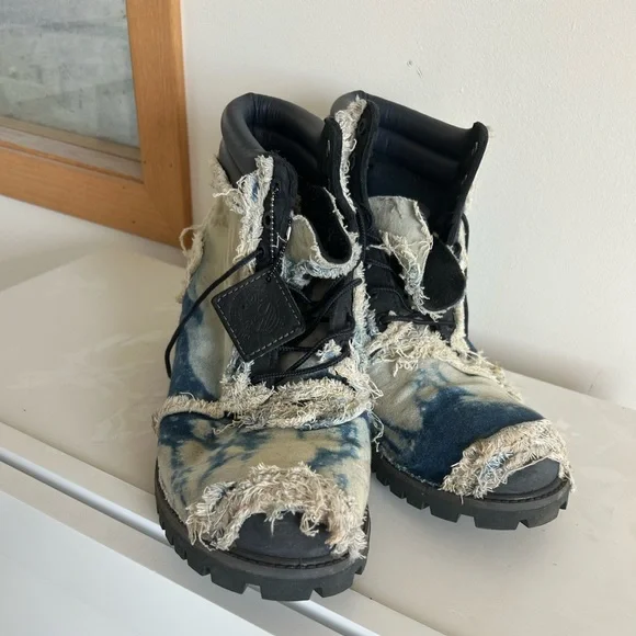 Bleach washed timberlands Please. I beg you. Help. I got bleach stains on my timbs  main image 3